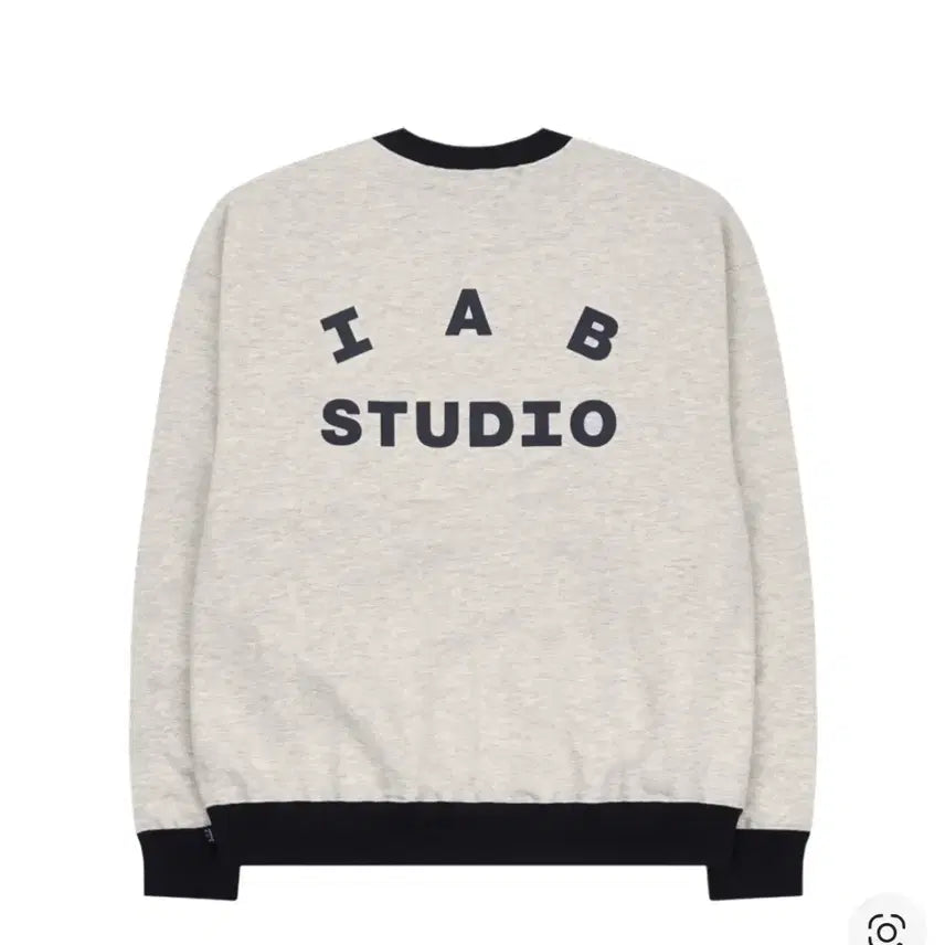 [BUNJANG] IAB Studio Oatmeal Navy Sweatshirt / 아이앱 스튜디오 스웨트셔츠 오트밀 네이비