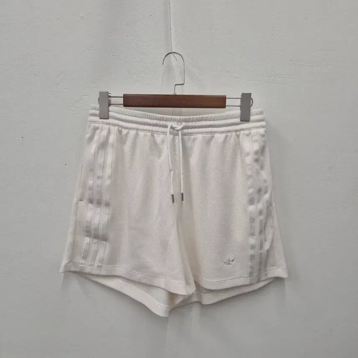 [BUNJANG] Adidas Adicolor Classic Waffle Shorts XL / 아디다스 아디컬러 클래식 와플 반바지 XL
