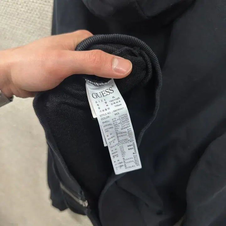 [BUNJANG] Guess Casual Printed Logo Hoodie Zip-up XL / 게스 캐주얼 프린팅로고 후드집업 XL A09174