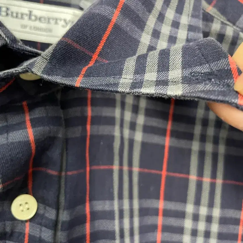 [SOLD OUT] 버버리 체크 반팔 셔츠 H2447