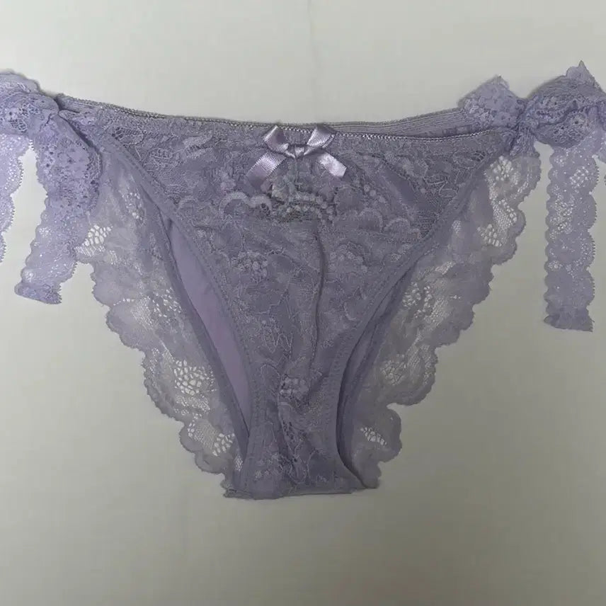 [SOLD OUT] 에메필 사이드 끈 하프백 팬티