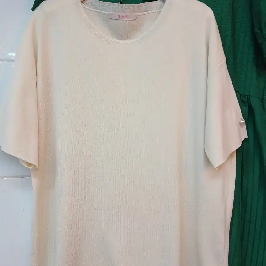 [SOLD OUT] Soos 반팔 니트 아이보리  L~XL정도