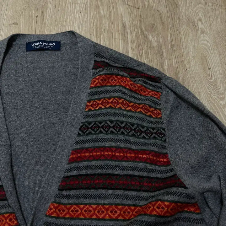 [BUNJANG] ZARA YOUNG Jacquard Knit Cardigan / ZARA YOUNG 모직 자카드 니트 가디건 L/100