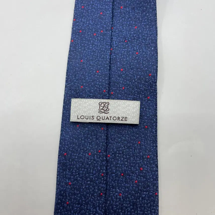 [BUNJANG] Louis Quatorze Patterned Necktie / 루이까또즈 패턴 넥타이
