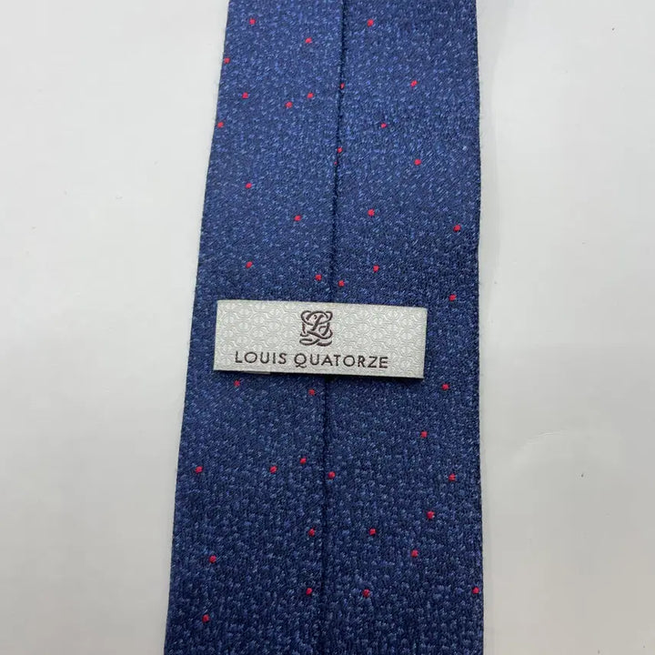 [BUNJANG] Louis Quatorze Patterned Necktie / 루이까또즈 패턴 넥타이