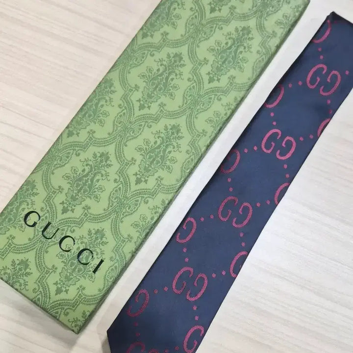 [BUNJANG] Gucci GG Big Logo Silk Tie (Navy) / 구찌 GUCCI  GG 빅로고 실크 넥타이(네이비)