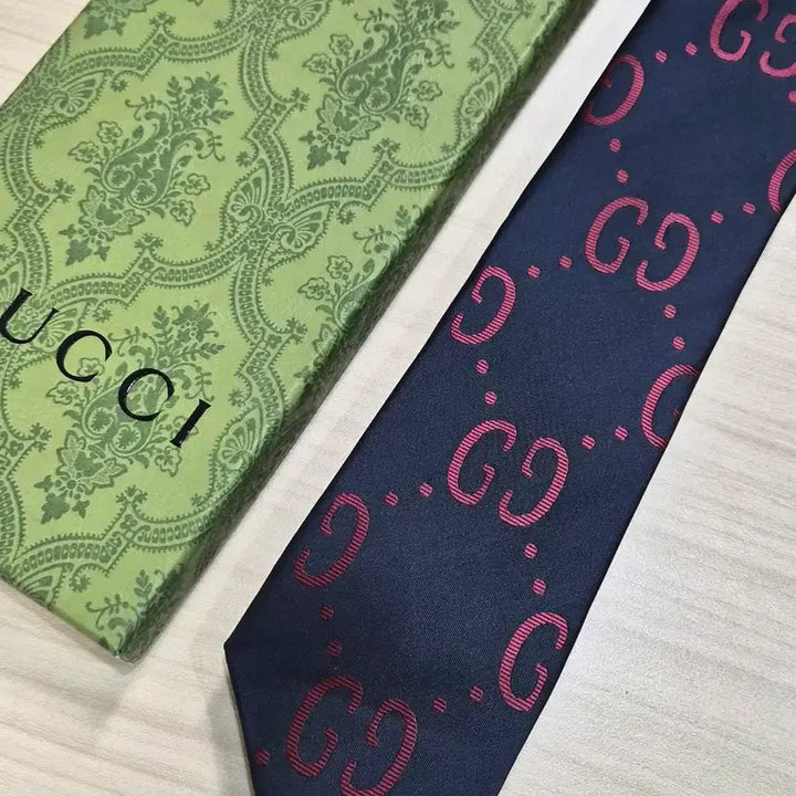 [BUNJANG] Gucci GG Big Logo Silk Tie (Navy) / 구찌 GUCCI  GG 빅로고 실크 넥타이(네이비)