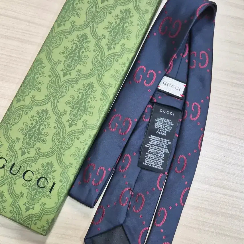 [BUNJANG] Gucci GG Big Logo Silk Tie (Navy) / 구찌 GUCCI  GG 빅로고 실크 넥타이(네이비)
