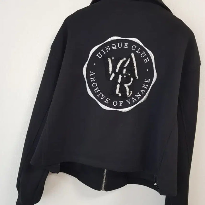 [SOLD OUT] 반에이크 정품 여성스판자켓