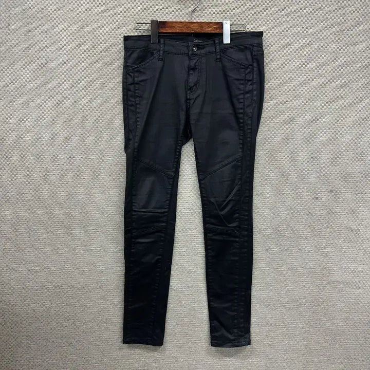 [SOLD OUT] 플랙진 PONY 코팅진 흑청바지 28인치 M16332