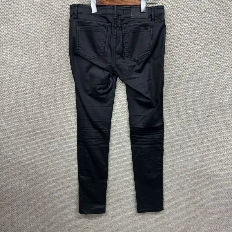 [SOLD OUT] 플랙진 PONY 코팅진 흑청바지 28인치 M16332