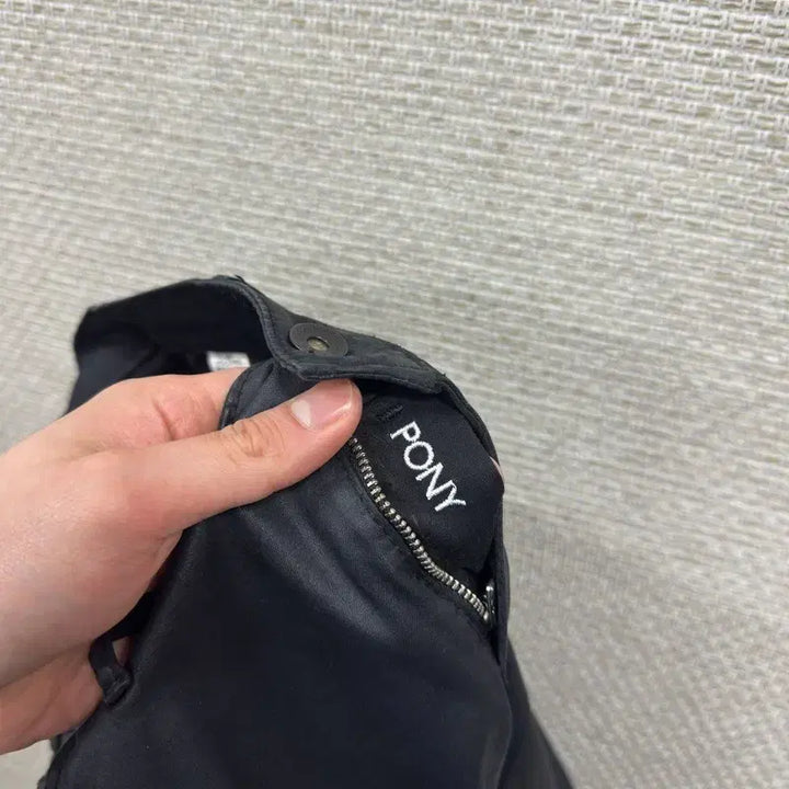 [SOLD OUT] 플랙진 PONY 코팅진 흑청바지 28인치 M16332