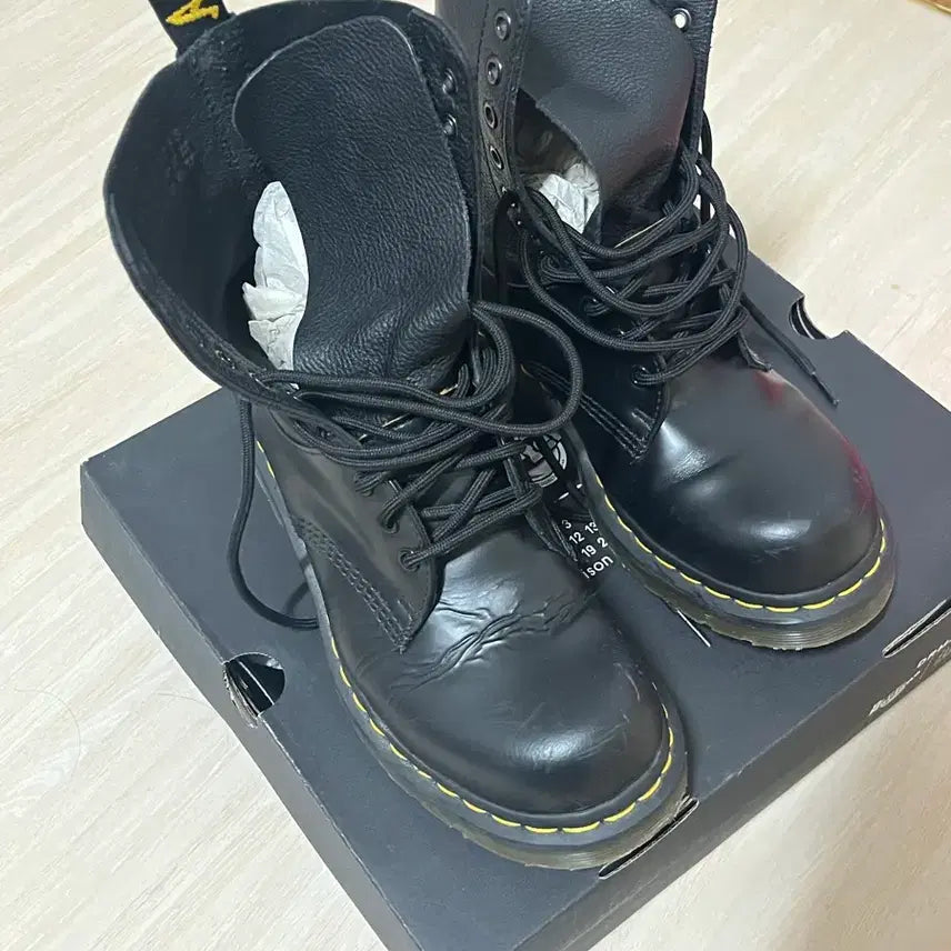 [BUNJANG] Dr. Martens MM6 Leather Boots / 닥터마틴 x mm6 260(uk7) 팝니다