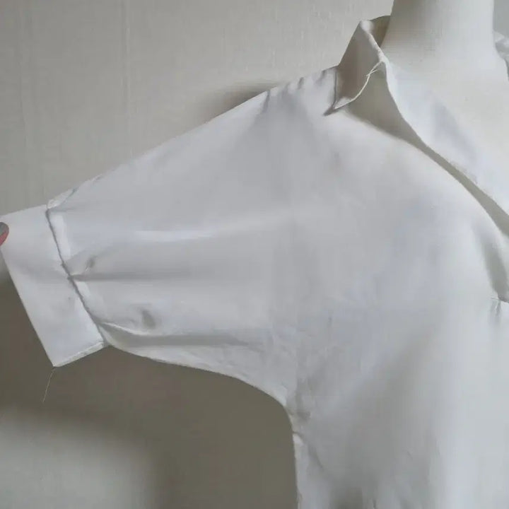 [BUNJANG] White See-Through Roll-Up Blouse / 화이트 시스루 롤업 셔츠 블라우스