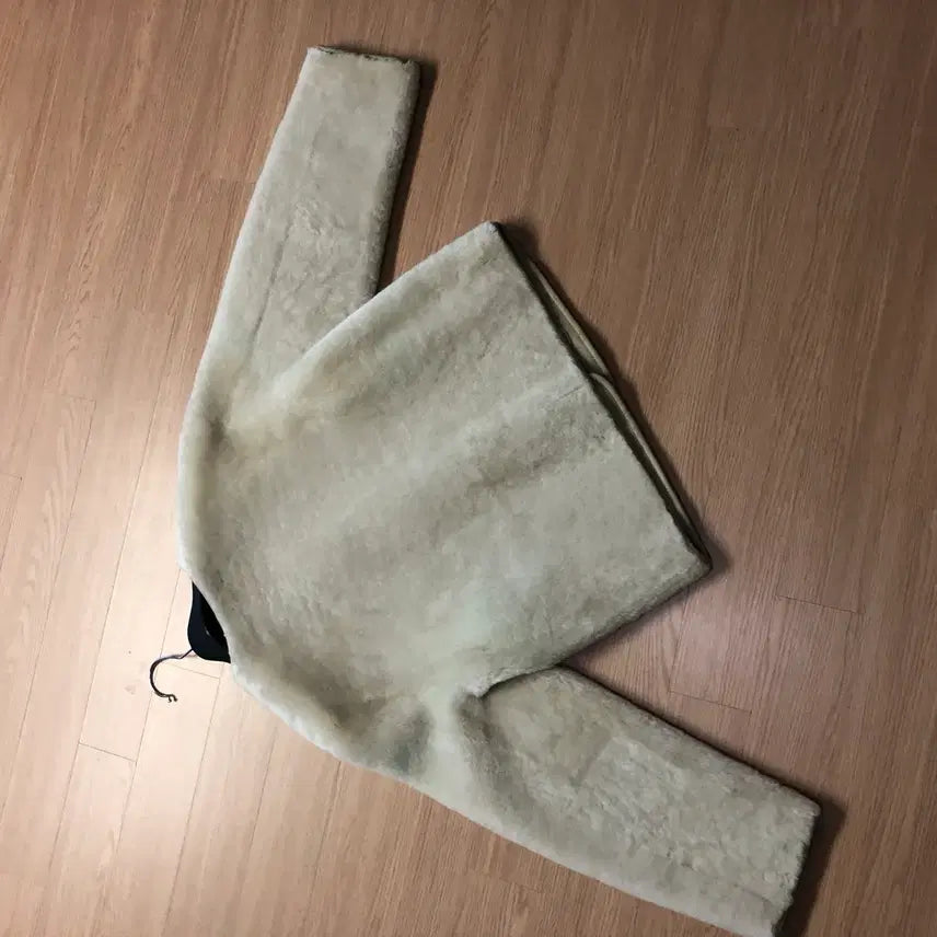 [BUNJANG] Euro Mofi Australian Real Mouton Round Jacket Coat / 유로모피 24년 호주산 리얼 무스탕 라운드 자켓 코트 양털 양가죽