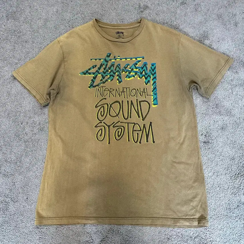[BUNJANG] Stussy International Sound System Khaki T-Shirt XL / 스투시 인터내셔널 사운드 시스템 카키 반팔티XL