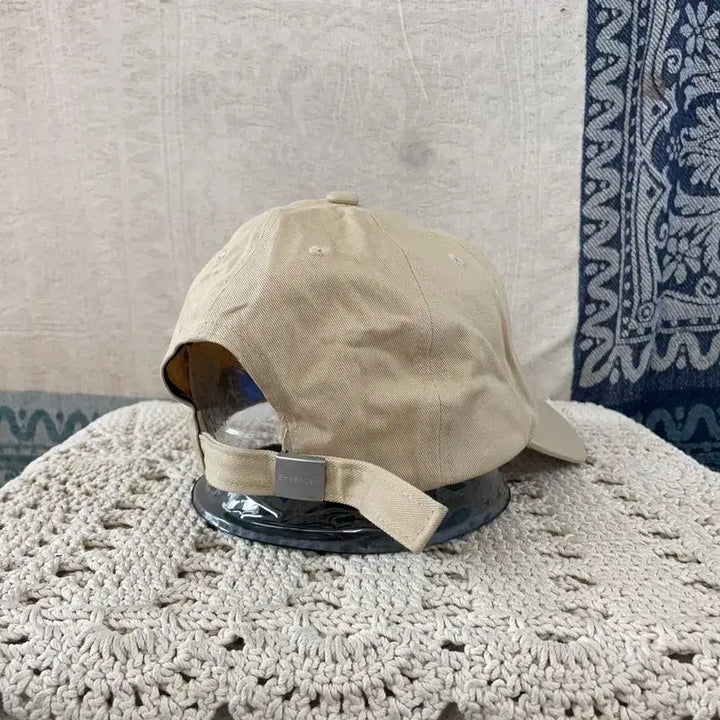 [BUNJANG] MMLG Beige Logo Ball Cap / [F] MMLG 엠엠엘지 로고 베이지 볼캡 모자