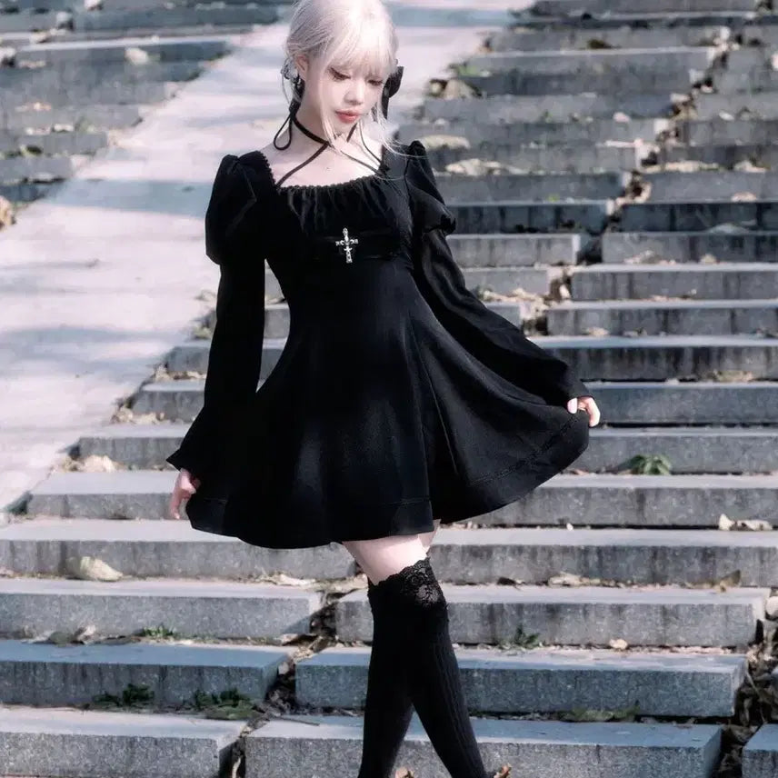 [BUNJANG] Gothic Cross Embellished Black Mini Dress / 고딕 서브컬처 십자가 장식 블랙 미니 원피스