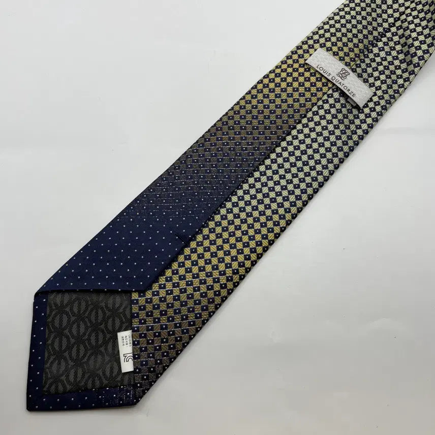 [BUNJANG] Louis Quatorze Patterned Necktie / 루이까또즈 패턴 넥타이