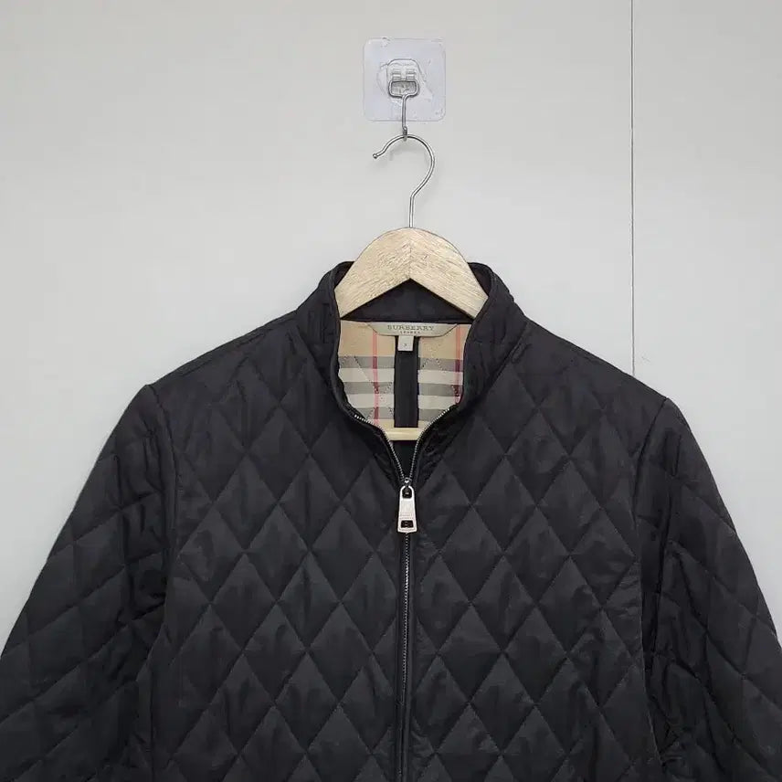 [SOLD OUT] [버버리] 90 55 여 누빔자켓 퀄팅자켓