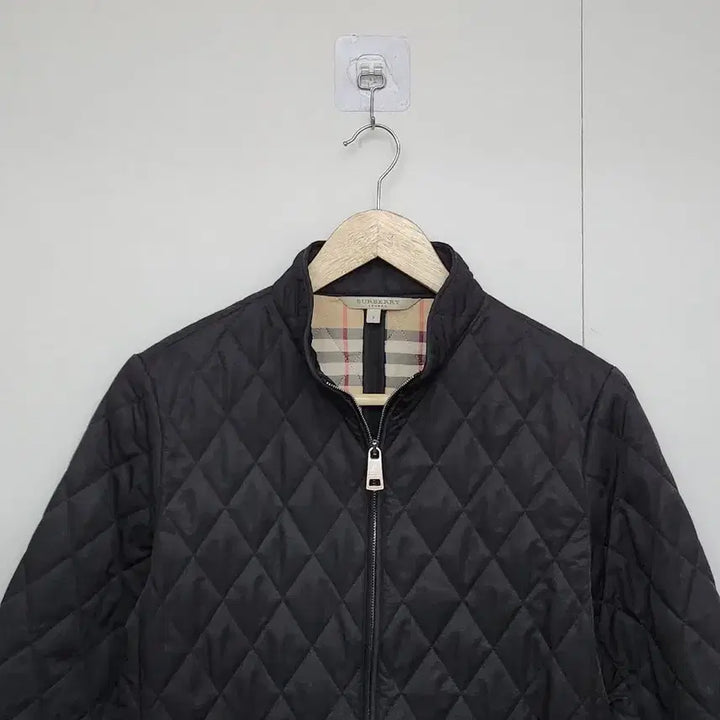 [SOLD OUT] [버버리] 90 55 여 누빔자켓 퀄팅자켓
