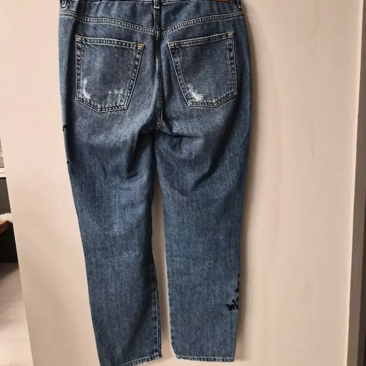 [BUNJANG] L.O.G.G. Vintage Embroidered Denim Pants / [자수 포인트] L.O.G.G. 빈티지 데미지 자수 데님 팬츠 (US 8