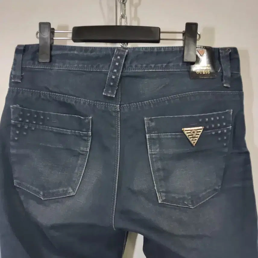 [SOLD OUT] 게스 블랙 데님 청바지