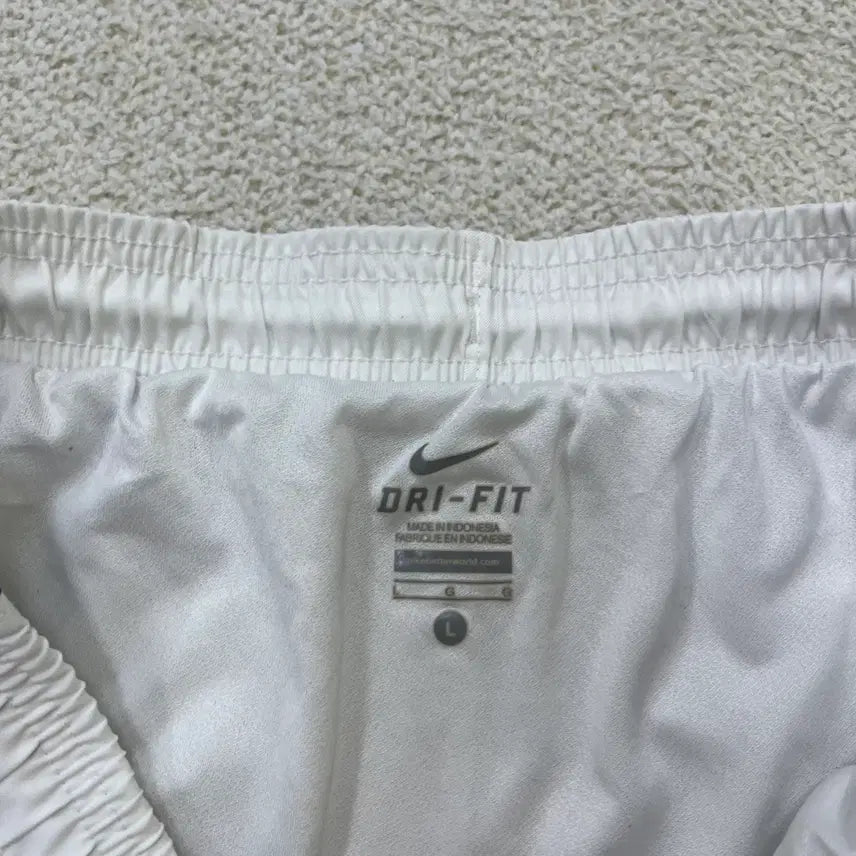 [SOLD OUT] L 나이키 잉글랜드 국대 쇼츠 0414M
