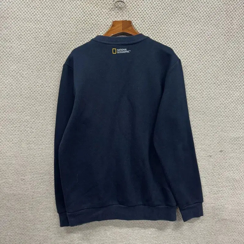 [BUNJANG] National Geographic Embroidered Logo Sweatshirt - Men&