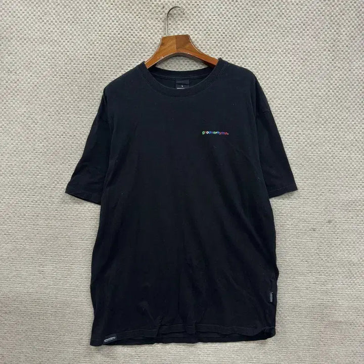 [BUNJANG] Grooverhyme Embroidered Logo T-shirt L / 그루브라임 캐주얼 자수로고 반팔티 L A09226