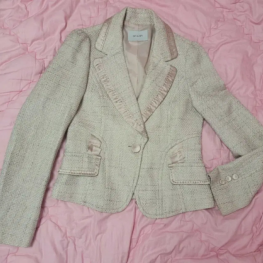 [BUNJANG] On&amp;On Pink Tweed Jacket / 급처상태좋음!온앤온 딸기우유핑크 트위드 공주 자켓 레니본st리즈리사st