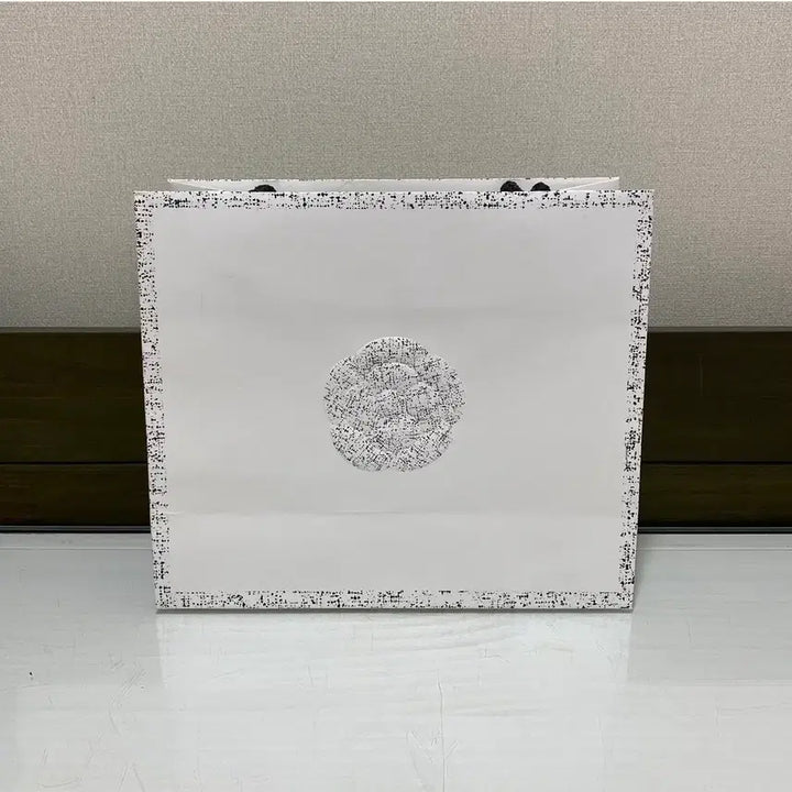[BUNJANG] Chanel Shopping Bag (22x19x9) / 샤넬 쇼핑백 (22x19x9)