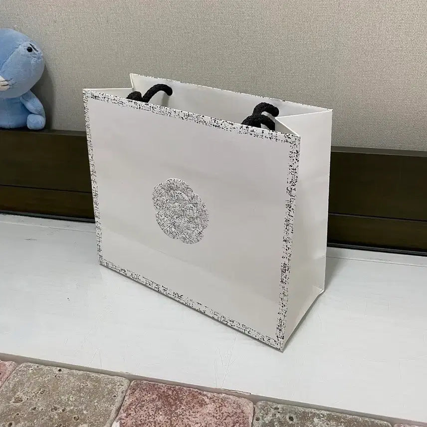[BUNJANG] Chanel Shopping Bag (22x19x9) / 샤넬 쇼핑백 (22x19x9)