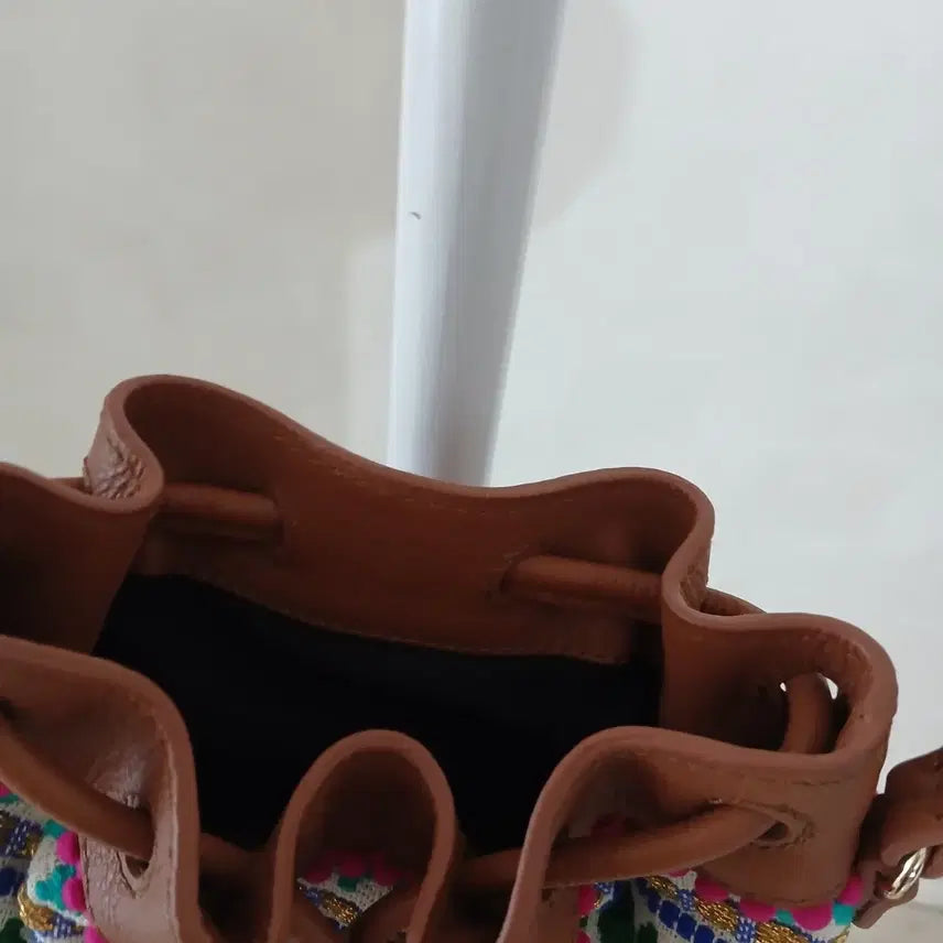 [BUNJANG] &amp; Other Stories Bucket Bag / 앤아더스토리즈 버킷백