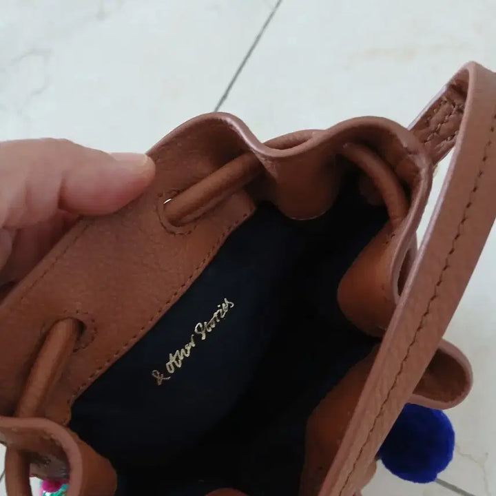 [BUNJANG] &amp; Other Stories Bucket Bag / 앤아더스토리즈 버킷백