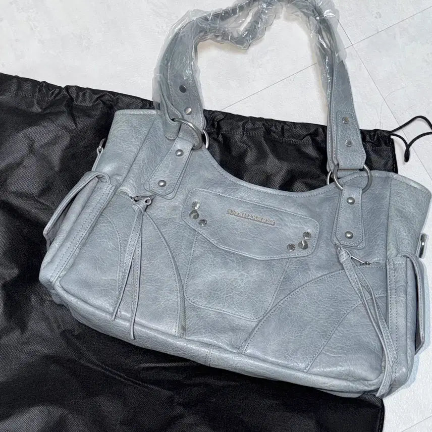 [BUNJANG] Iuga Makaras Studded Leather Shoulder Bag / 이우가마카라스 가방  Studded Leather Shoulder Bag