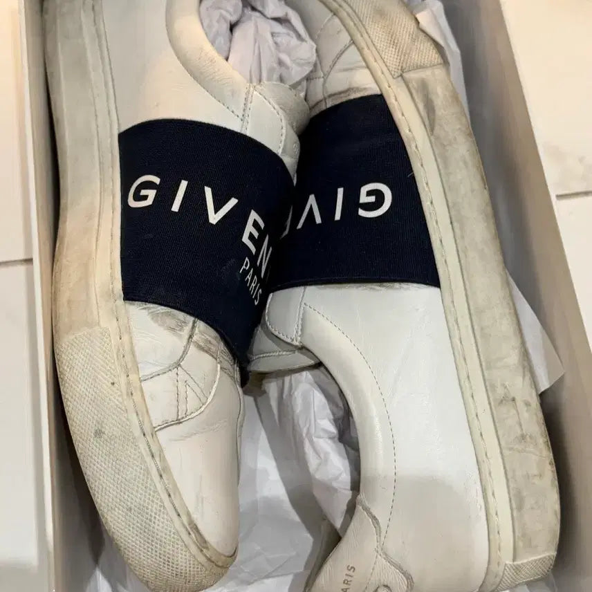[BUNJANG] Givenchy Urban Street Sneakers / 지방시 어반스트리트 스니커즈 41.5사이즈