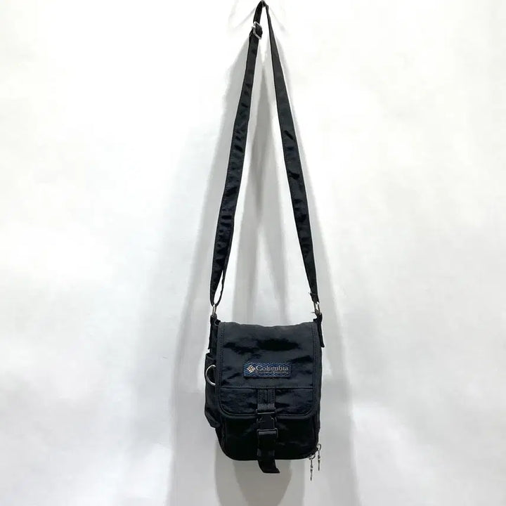 [BUNJANG] Columbia Mini Crossbody Bag - Black / 콜롬비아 미니 크로스백 블랙 영구제 중고장터