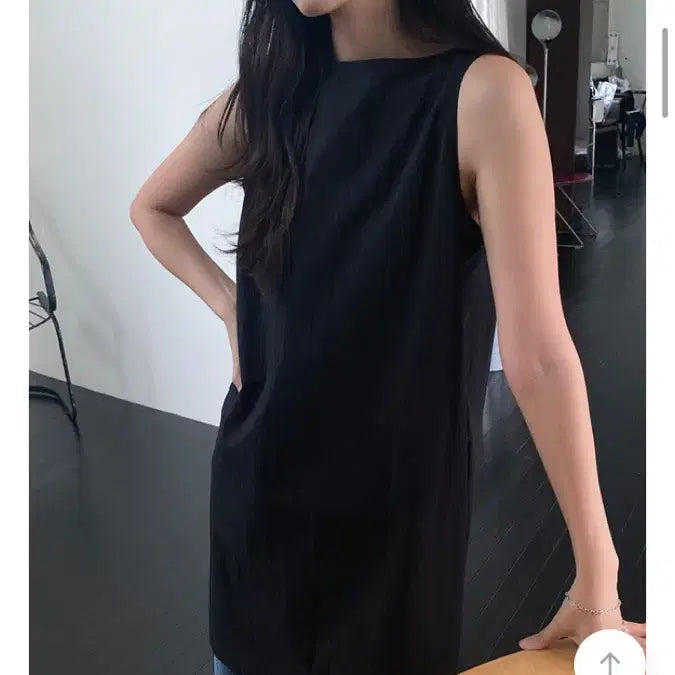 [SOLD OUT] 킨다베이지 햅번 슬리브리스 원피스