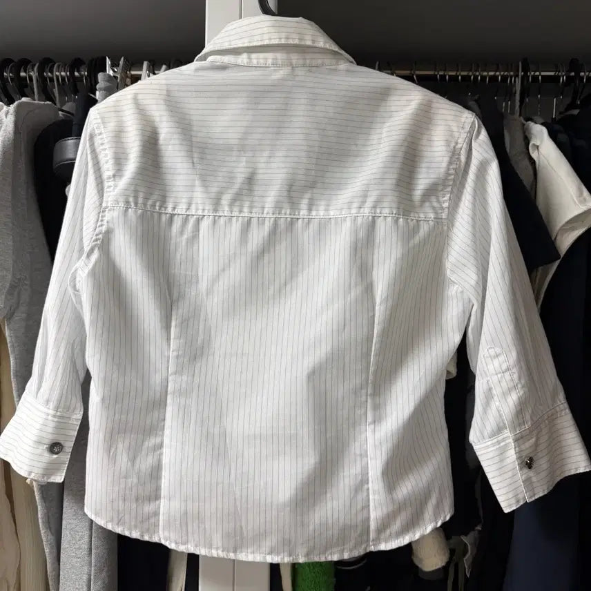 [SOLD OUT] 에옹쓰 멀티 프릴 셔츠