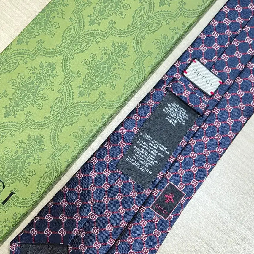 [BUNJANG] Gucci GG Pattern Navy Silk Tie / 구찌 GUCCI GG 패턴 네이비 실크 넥타이(네이비)