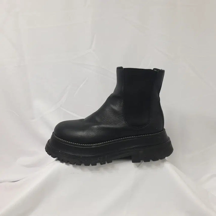 [BUNJANG] Burberry Chunky Chelsea Boots / 빈티지하서 37/240 버버리 청키 첼시 부츠