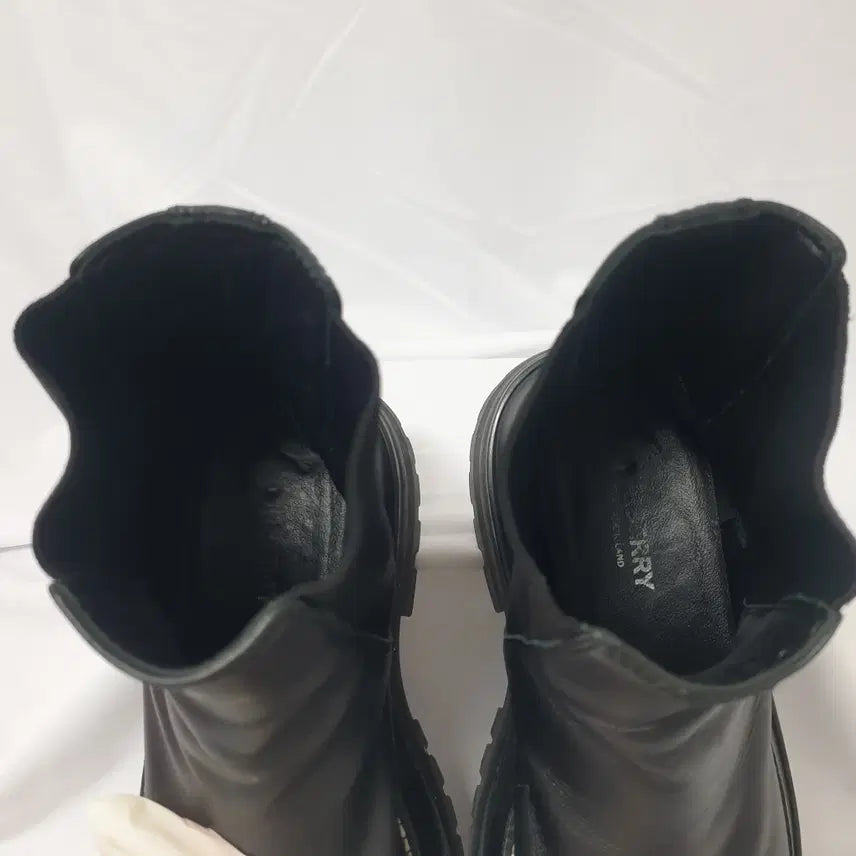 [BUNJANG] Burberry Chunky Chelsea Boots / 빈티지하서 37/240 버버리 청키 첼시 부츠