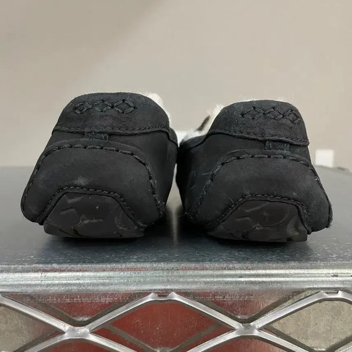 [BUNJANG] UGG Ansley Jam Slippers (Size 250) / 어그 앤슬리 잼 슬리퍼 250