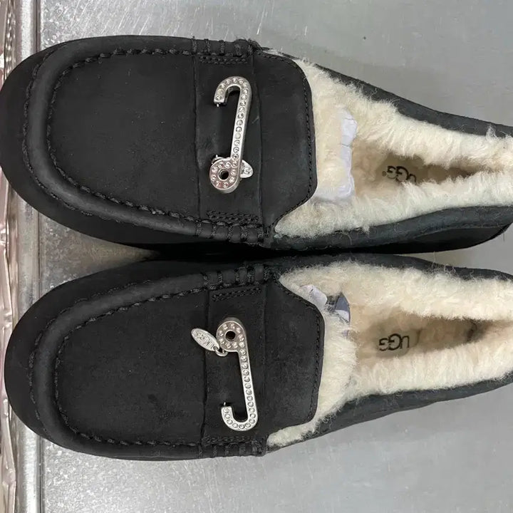 [BUNJANG] UGG Ansley Jam Slippers (Size 250) / 어그 앤슬리 잼 슬리퍼 250