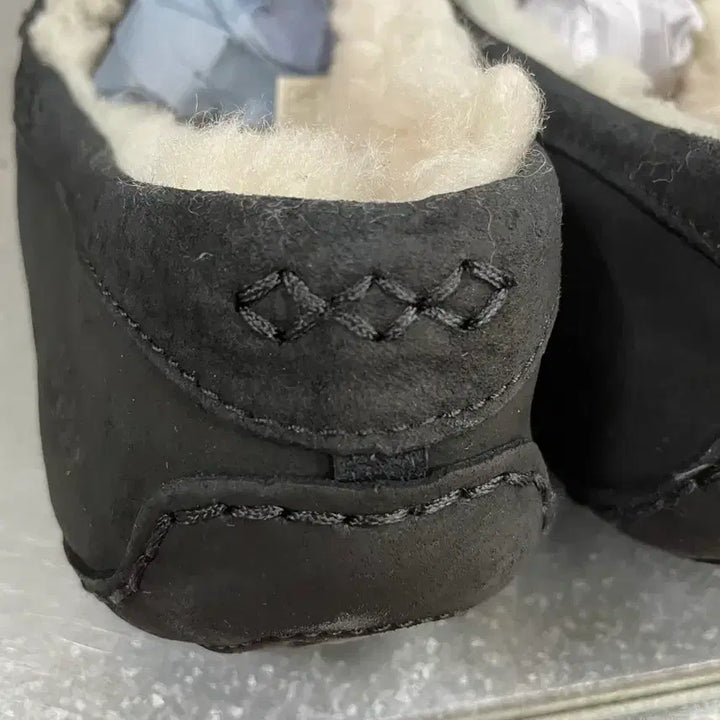 [BUNJANG] UGG Ansley Jam Slippers (Size 250) / 어그 앤슬리 잼 슬리퍼 250