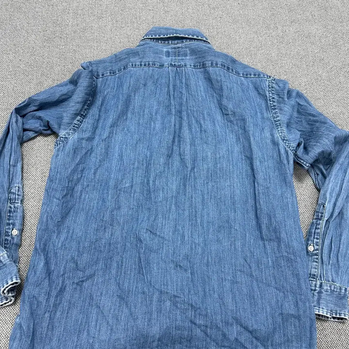 [SOLD OUT] 폴로 클래식핏 QR라벨 데님셔츠(M)