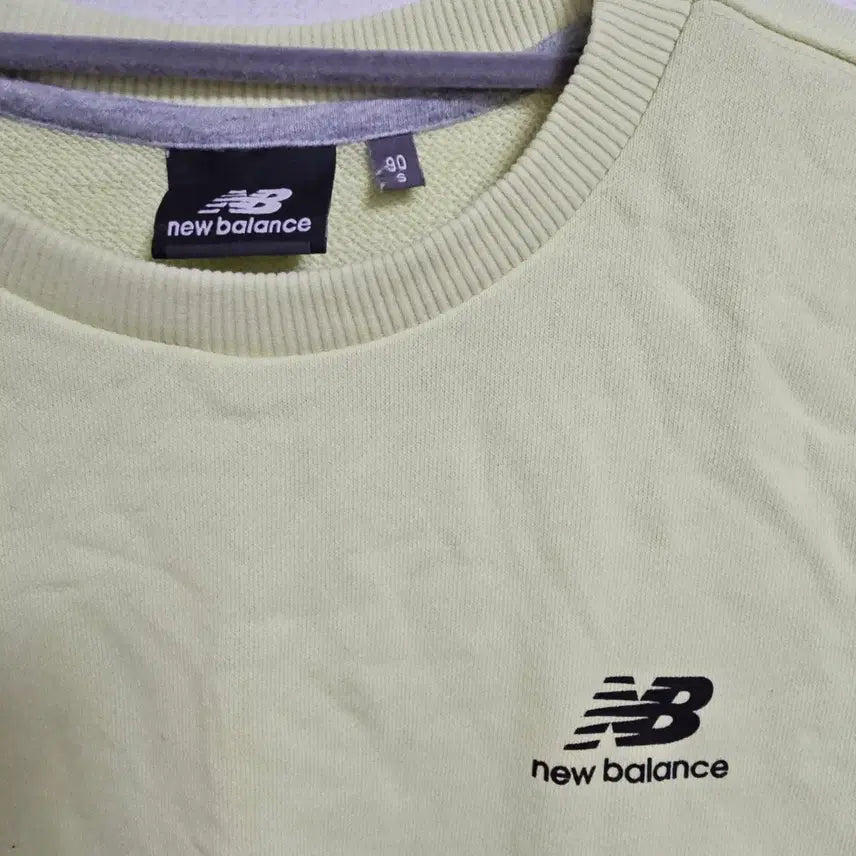 [BUNJANG] New Balance Outdoor Pack Graphic Sweatshirt (S) / 뉴발란스 아웃도어팩 그래픽 맨투맨 (90/S)