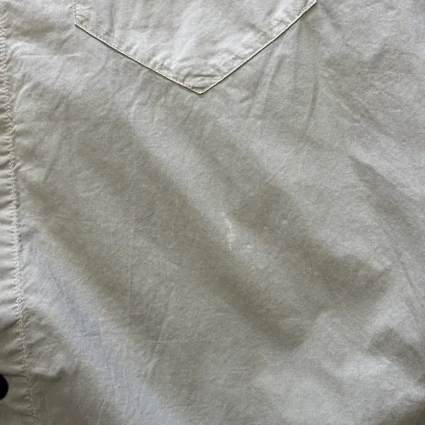 [BUNJANG] Stone Island Khaki Short Sleeve Shirt / 100 스톤아일랜드 카키 반팔셔츠