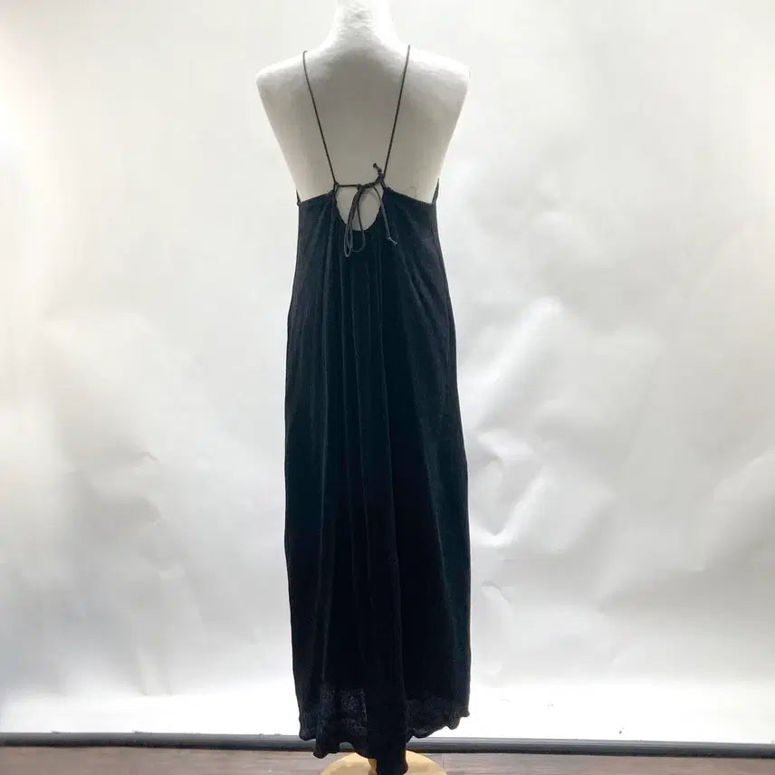 [BUNJANG] Youngguje Black Halter Neck Vacation Maxi Dress / 홀터넥 휴양지 바캉스 롱원피스 F 영구제 중고장터